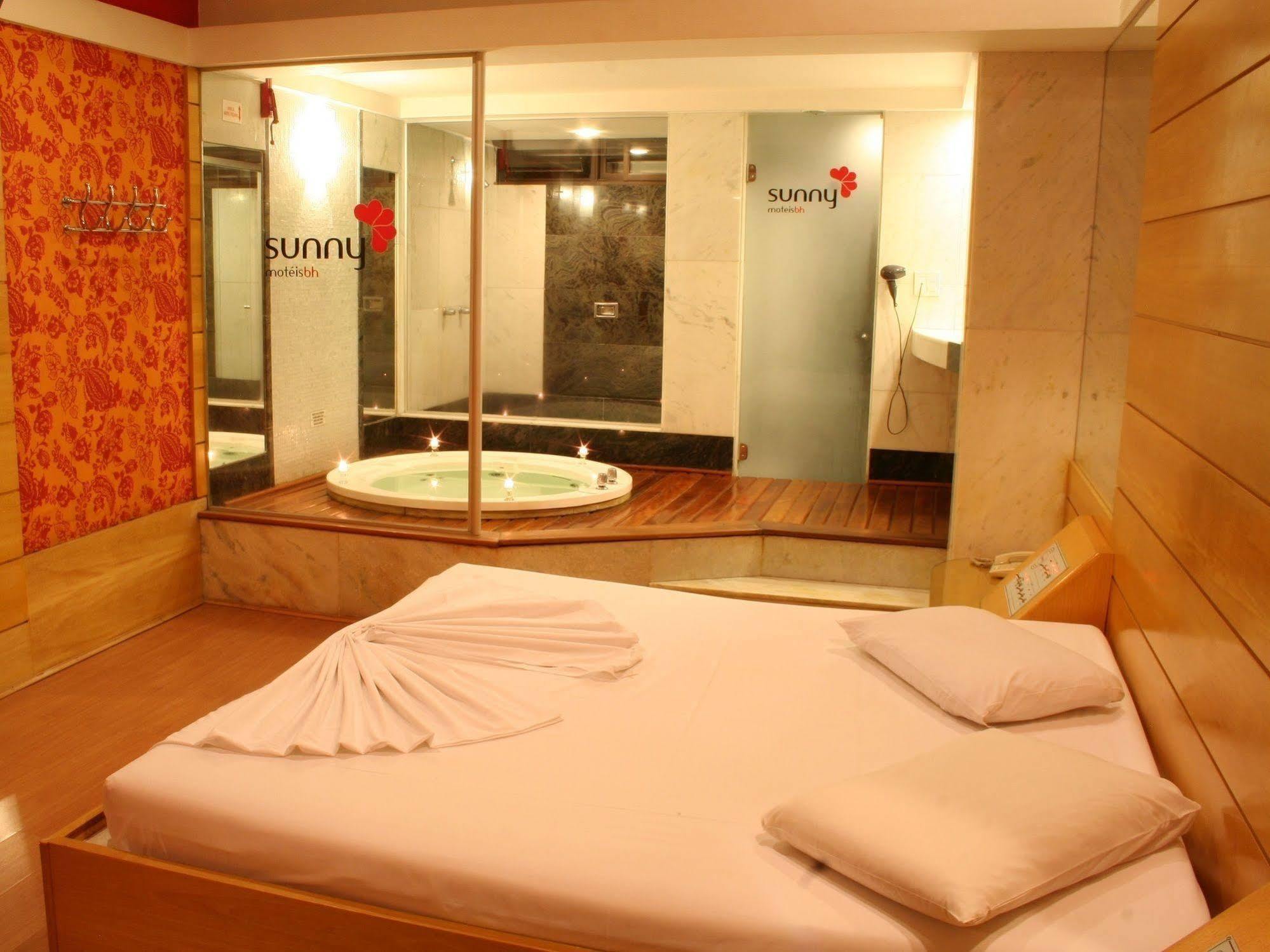 Motel Sunny (Adults Only) เบโลโอรีซอนชี ภายนอก รูปภาพ